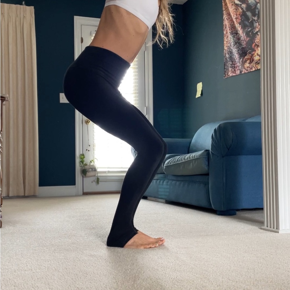 Super Cute Colsie Long length Leggings in Heathered Black - Excellent Condition